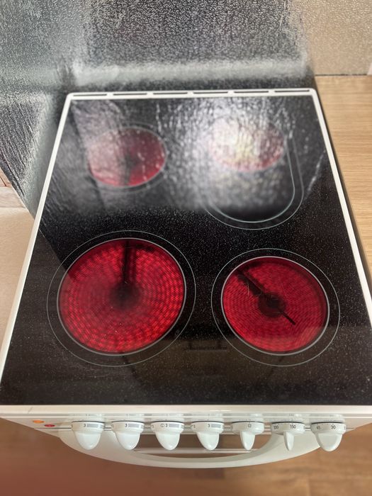 Плита електрична  Privireg