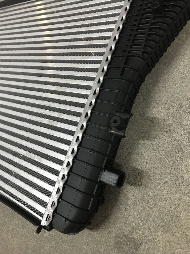 Radiador intercooler RIDEX Golf V Variant TDI 2008