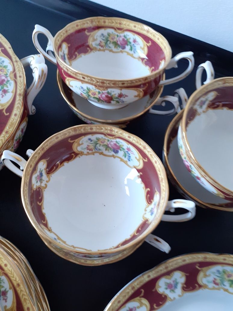 Zestaw obiadowy Royal Albert