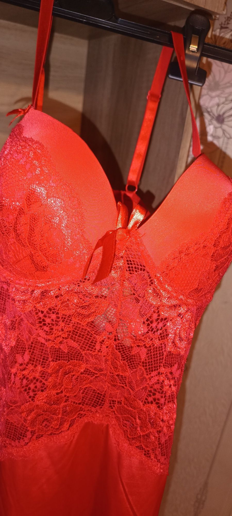 Bielizna damska nocna Red Qwen koronkowa z usztywniany biustonosz koro