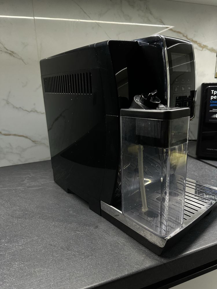 Кофемашина DELONGHI
