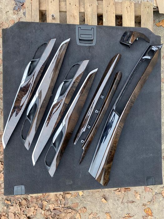 Елементи декору салону BMW F15