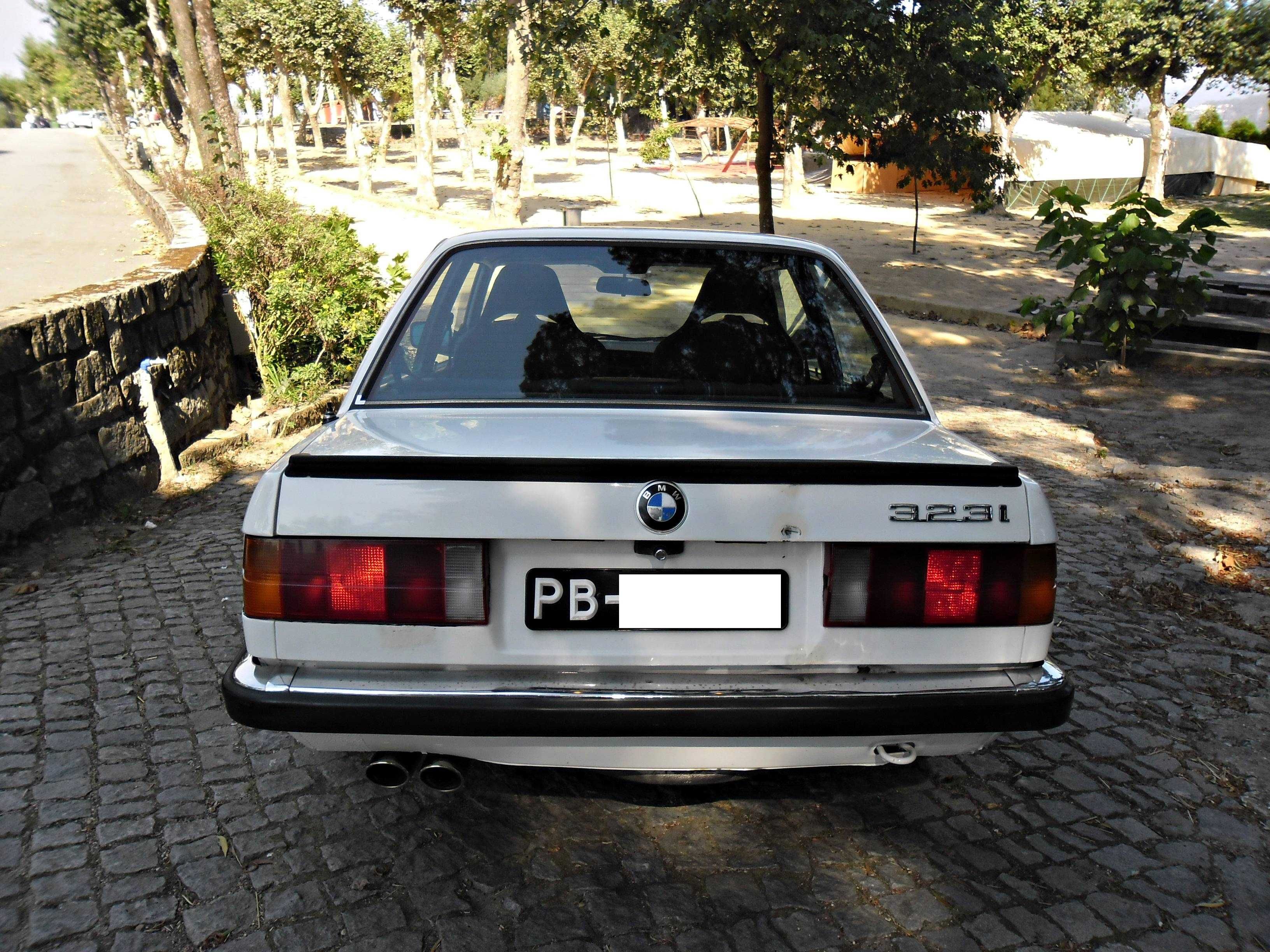 BMW 323i E30 Coupe