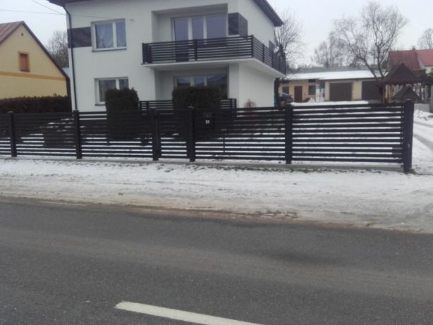 Brama przesuwna żaluzjowa palisadowa ocynkowana malowana proszkowo
