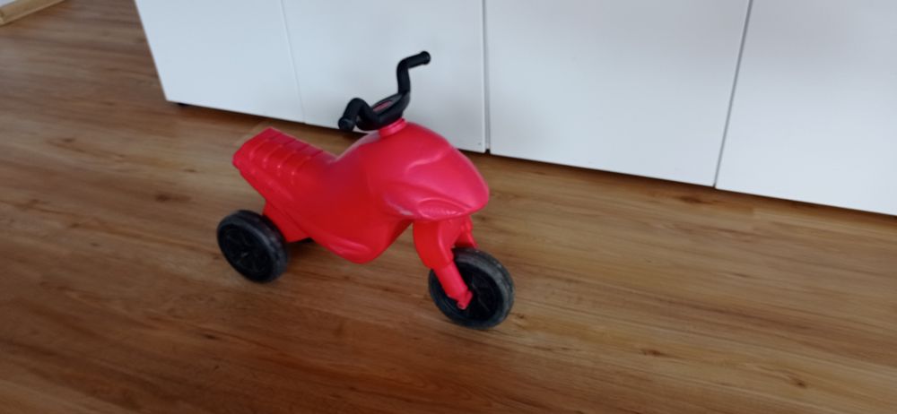 Mały motorek, jeździk dla dziecka