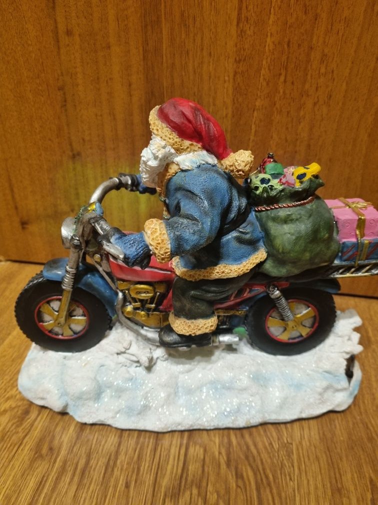 Mikołaj na motocyklu figurka swiecaca