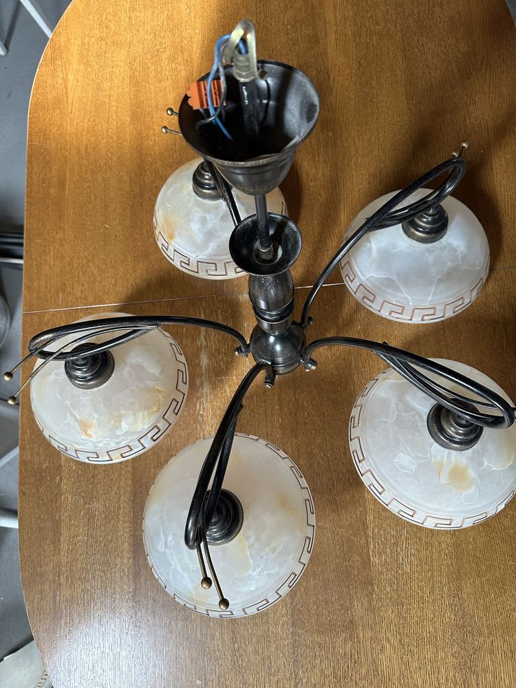 Komplet żyrandolów i lamp
