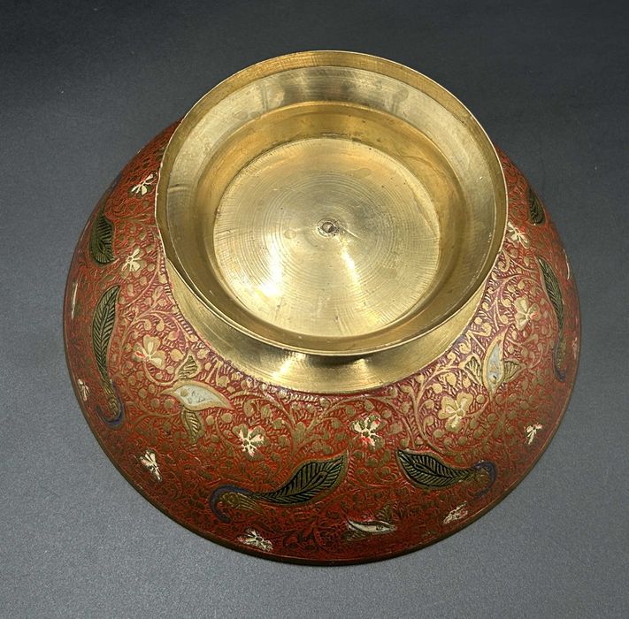 Misa mosiężna, zdobiona:”Paw”, Indie ..