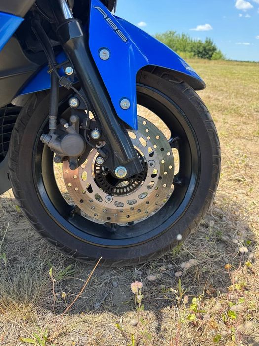 Yamaha n-max  125