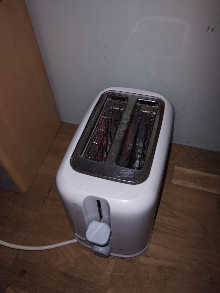 Toster philips tanio