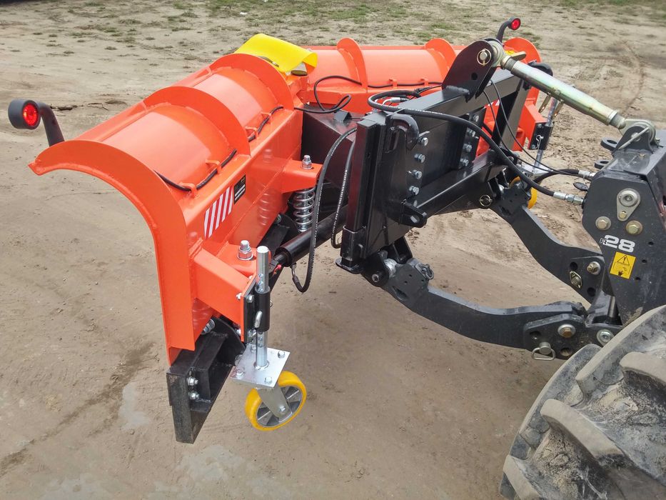 Pług śnieżny strzałkowy 280cm.Spych śniegu nowy 2.8m dostęp. od ręki