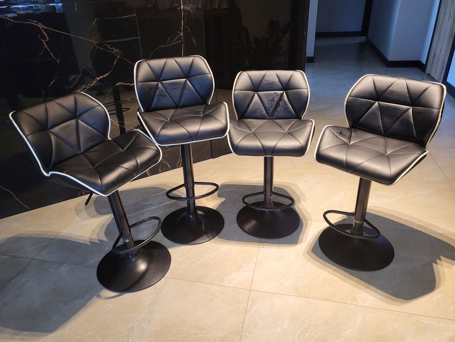 Hokery czarne 4x - cena za całość