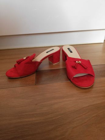 Czerwone buty na obcasie Vices