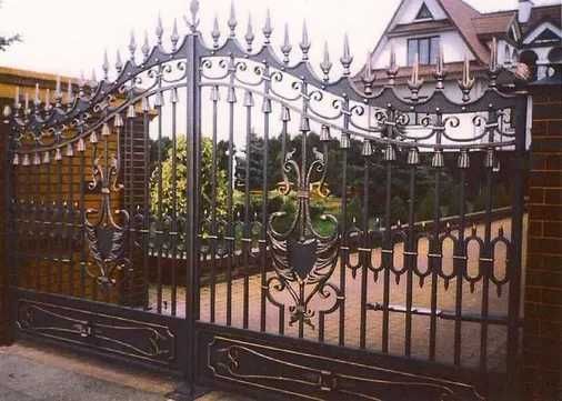 bramy,wjazdowe,przesuwne,harmonijkowe,montaż,wykonanie kompleksowe