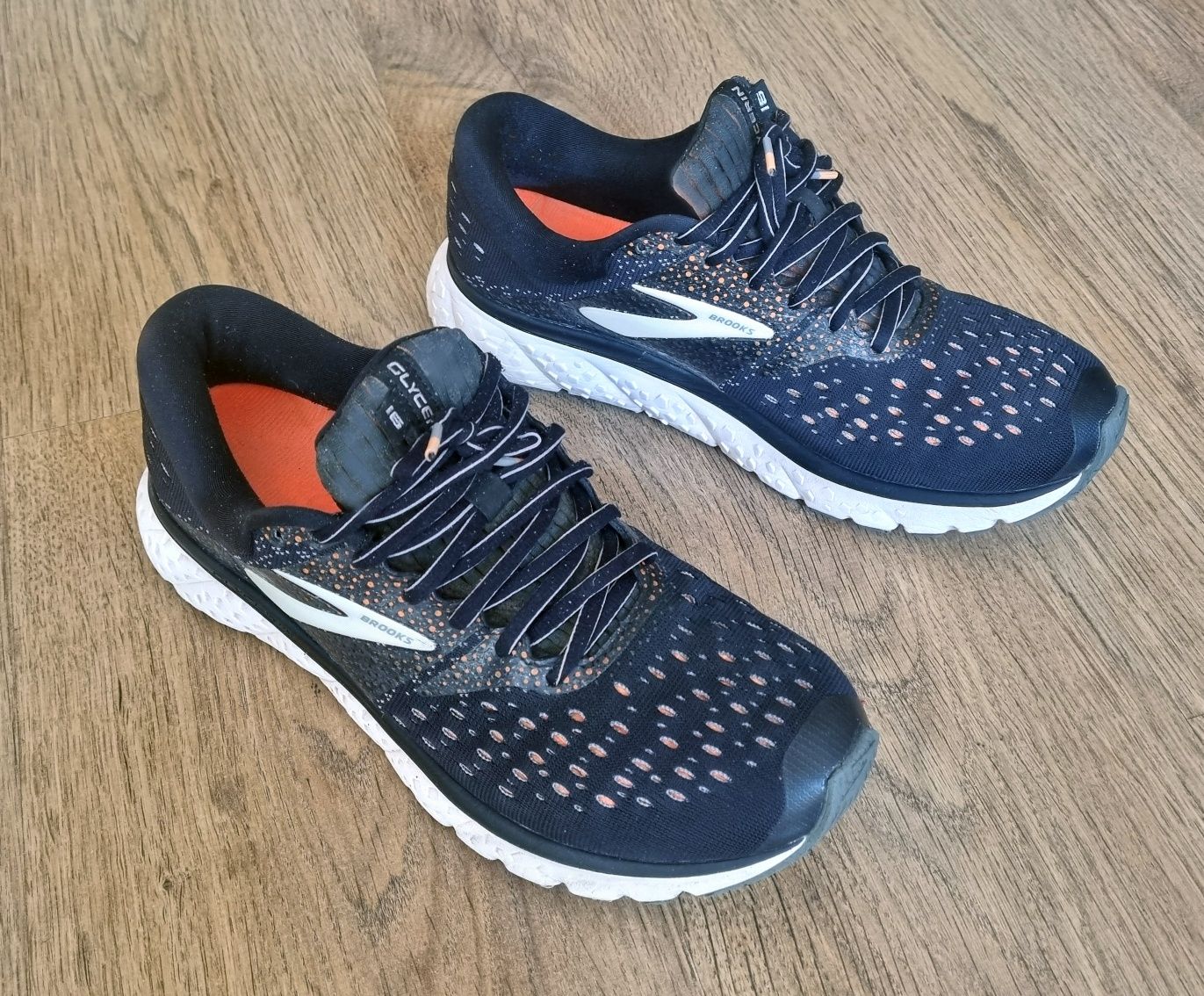 Кросівки Brooks 42р. 26.5 см
