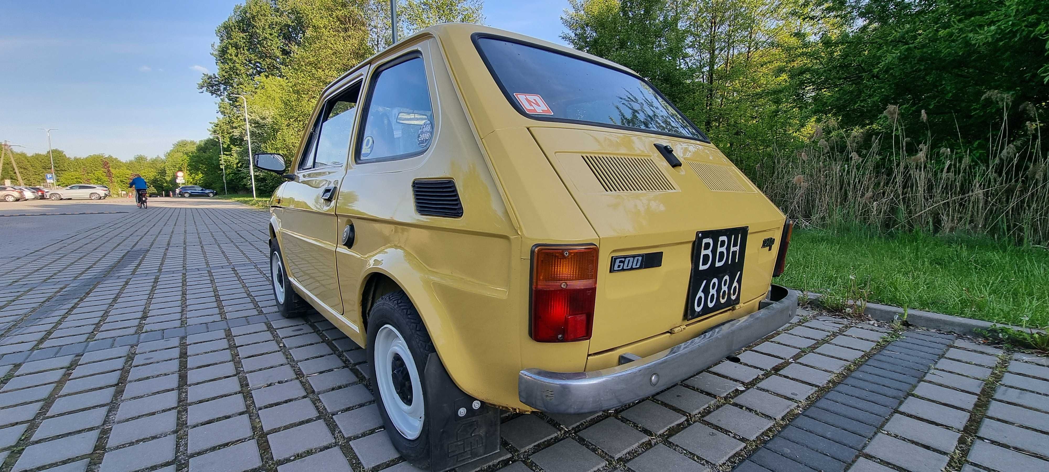 FIAT 126P 1983 rok 600 cm wersja export  jasne wnętrze PIEKNY EGZEMPLA