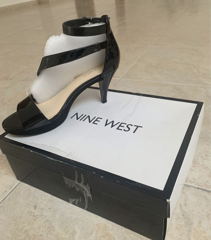 Sandálias NINE WEST