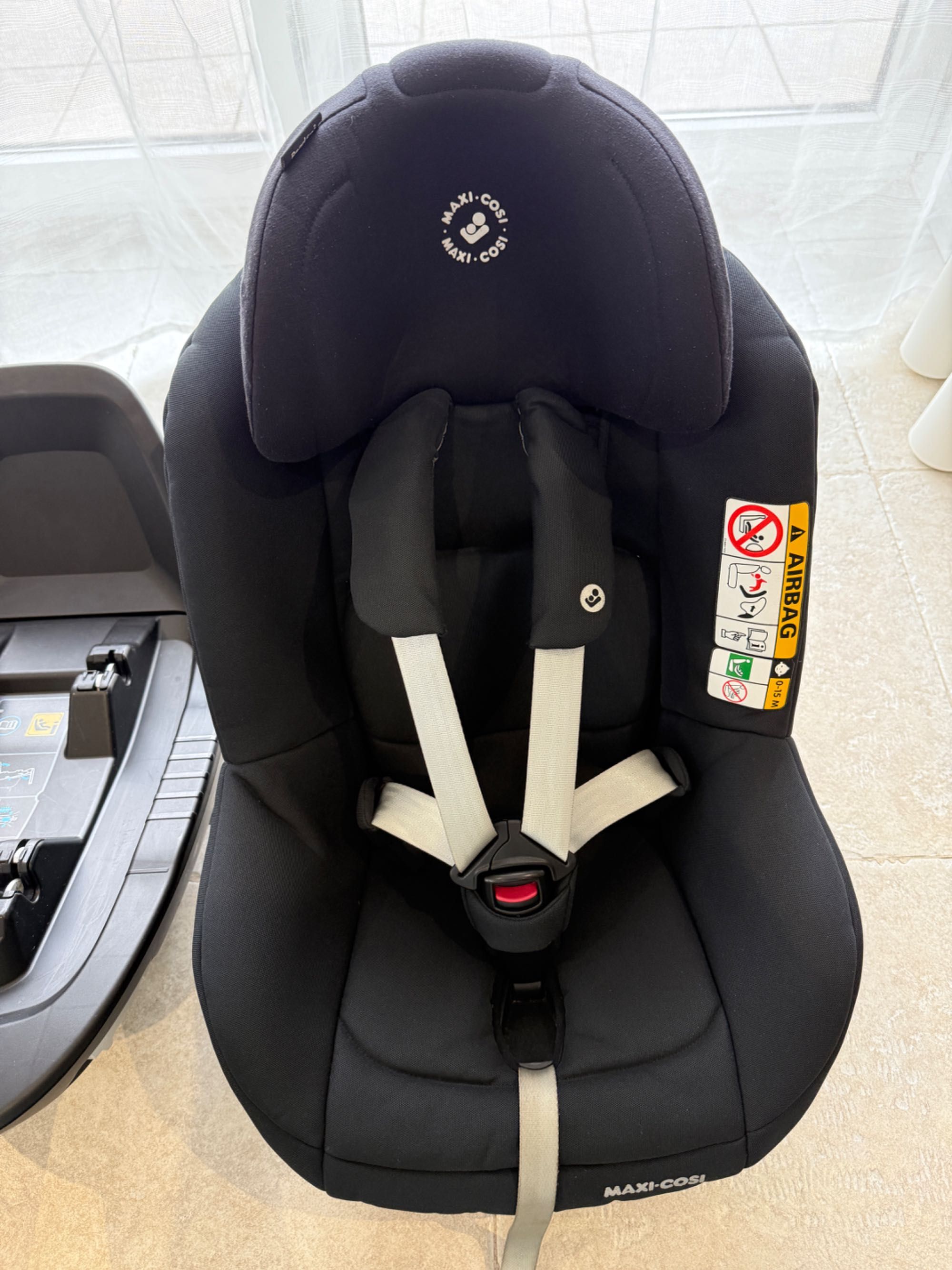 Fotelik samochodowy Maxi-Cosi Pearl Pro2 +baza Family Fix2 0-18kg