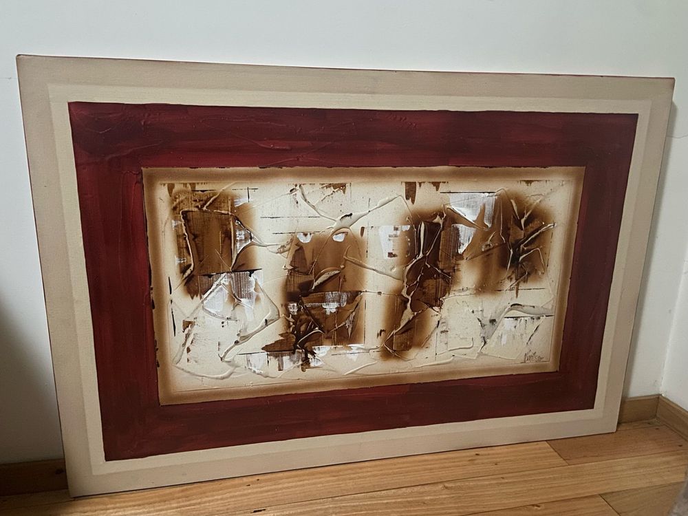 Quadro em tons de bordeux e bege
