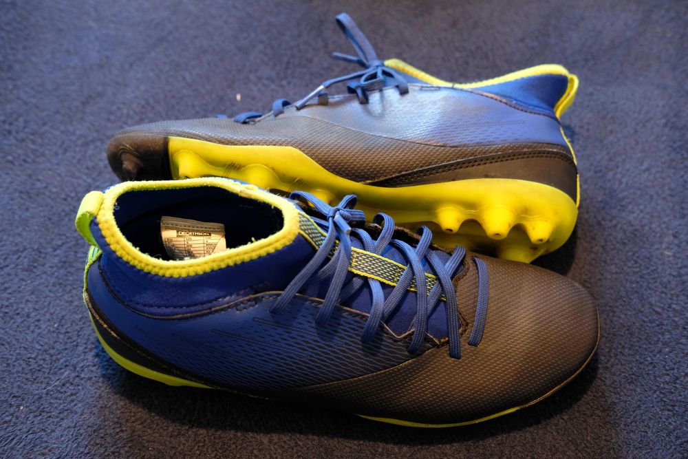 Korki chłopięce Decathlon Kipsta Agility 500 Rozmiar EU 37 - Kraków