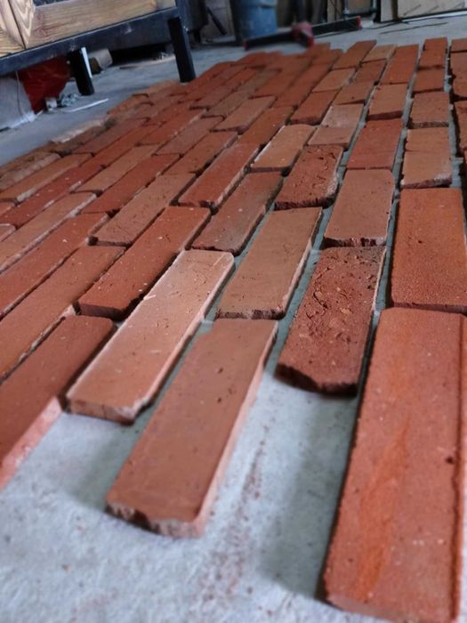 Cegła z rozbiórki