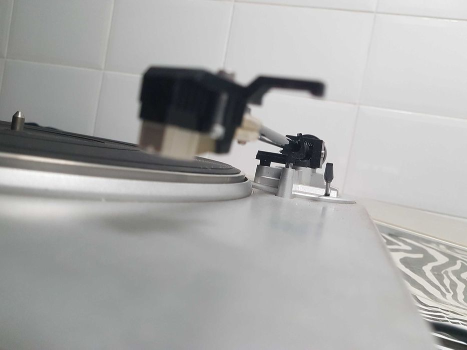 Gira discos Sharp made in japan