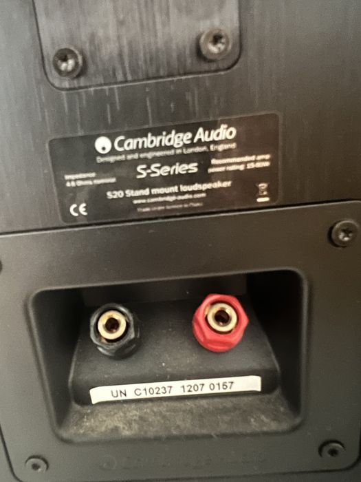 Colunas Cambridge S20
