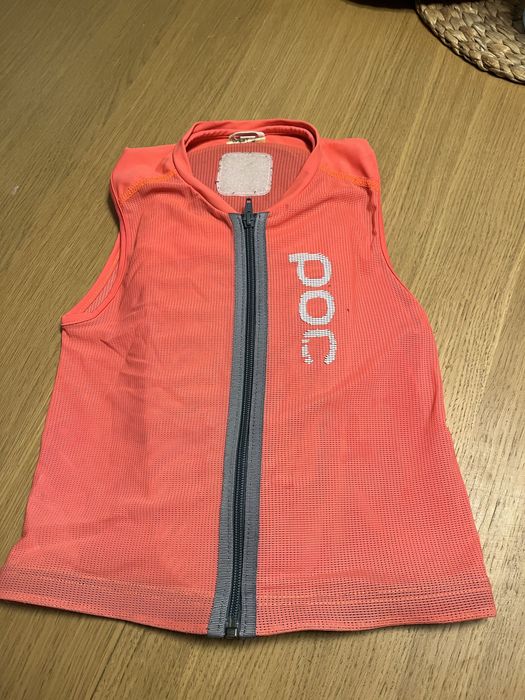 Ochraniacz na plecy firmy POCito, rozmiar L dziecięcy.