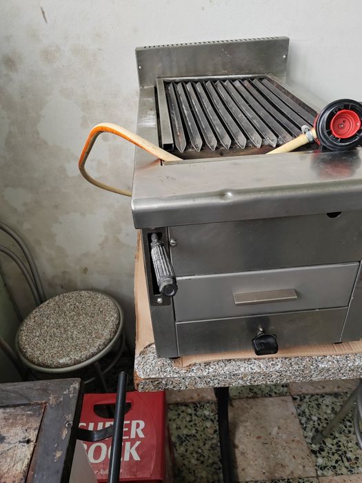 Conjunto de Equipamento Industrial para Restauração e Hotelaria