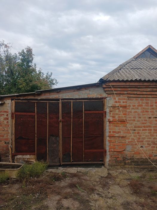 Продаж  добротного будинку  Катеринівка