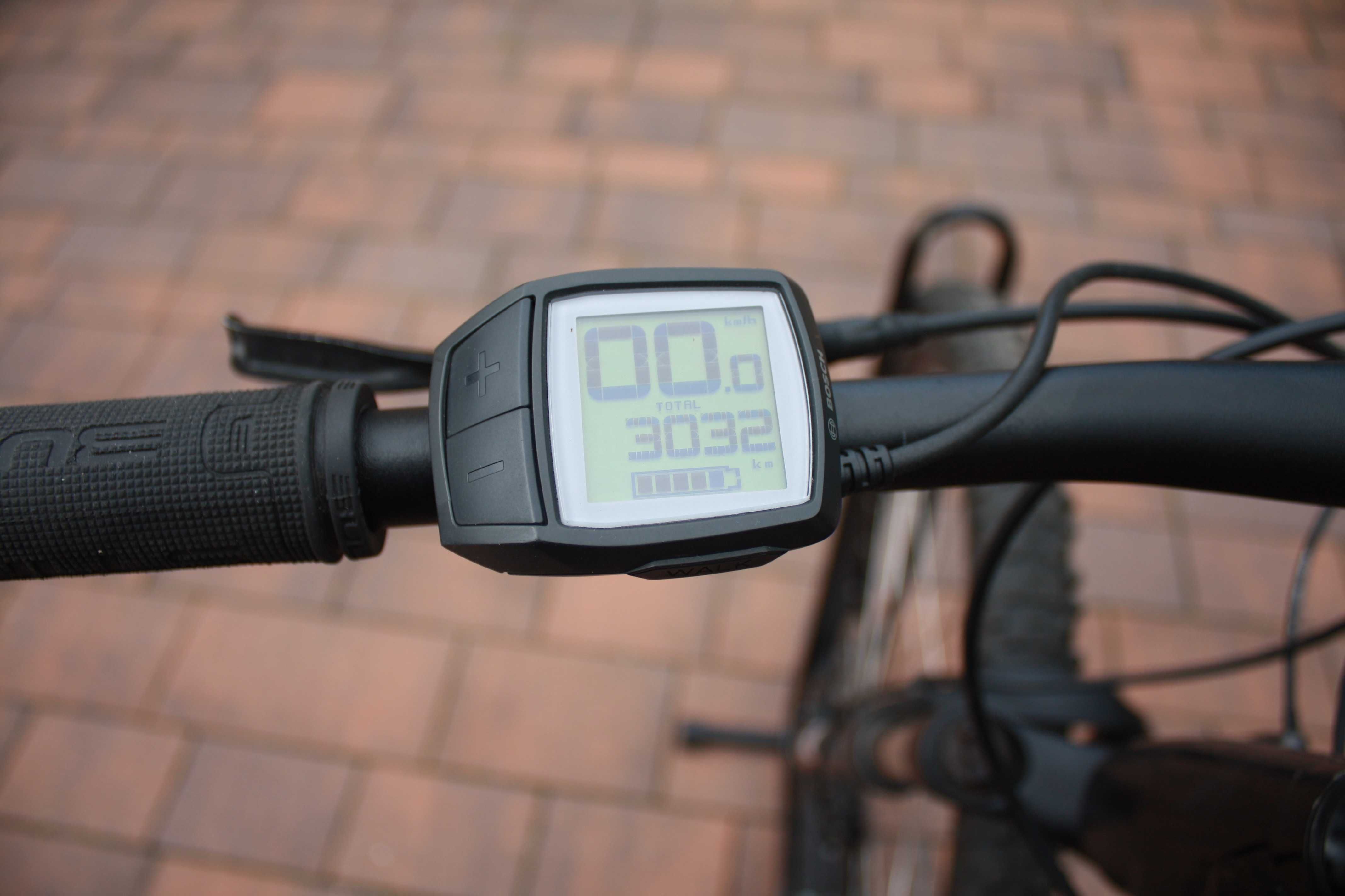 Rower elektryczny Cube na XTR