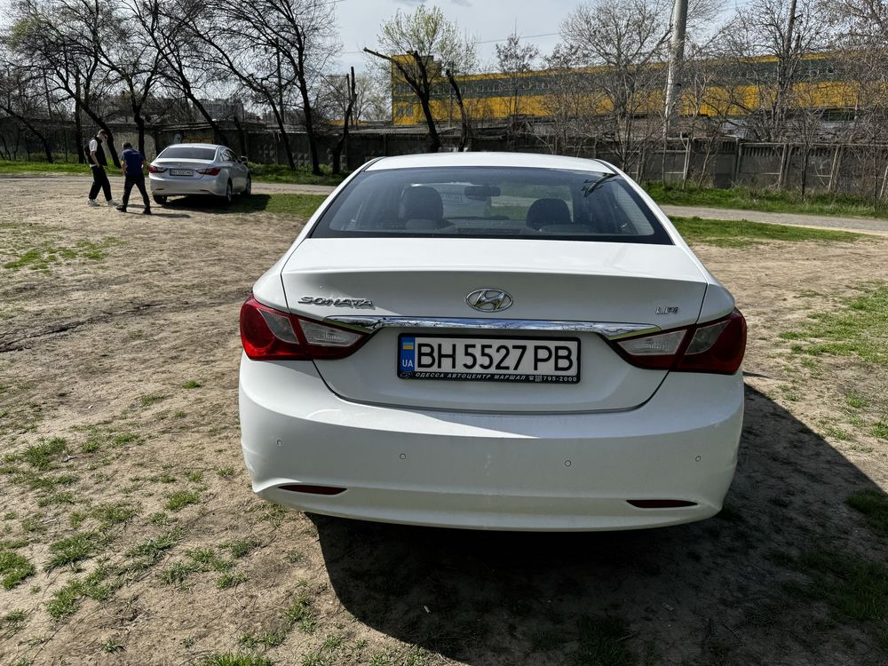 Авто в аренду (можно под такси) Hyundai Sonata YF ГАЗ LPI