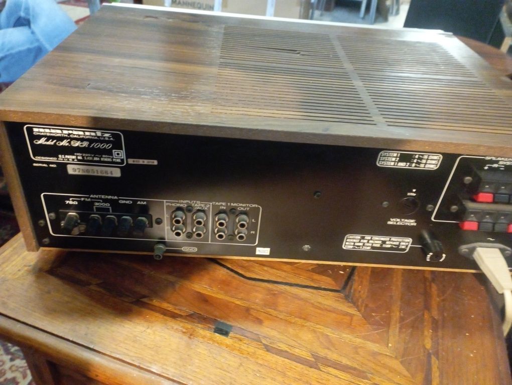 Amplituner Marantz SR1000