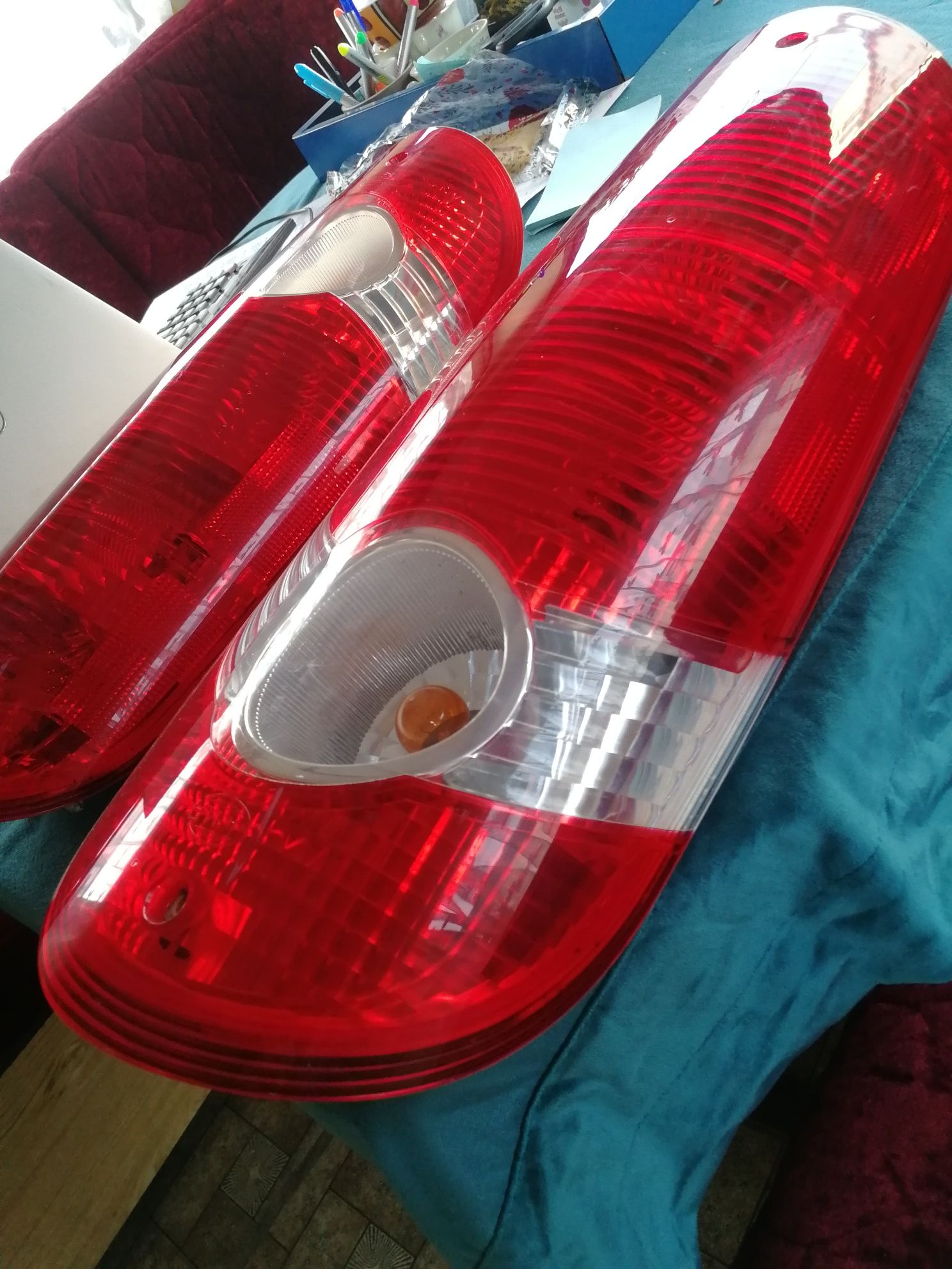 Lampy hobby do przyczepy kempingowei