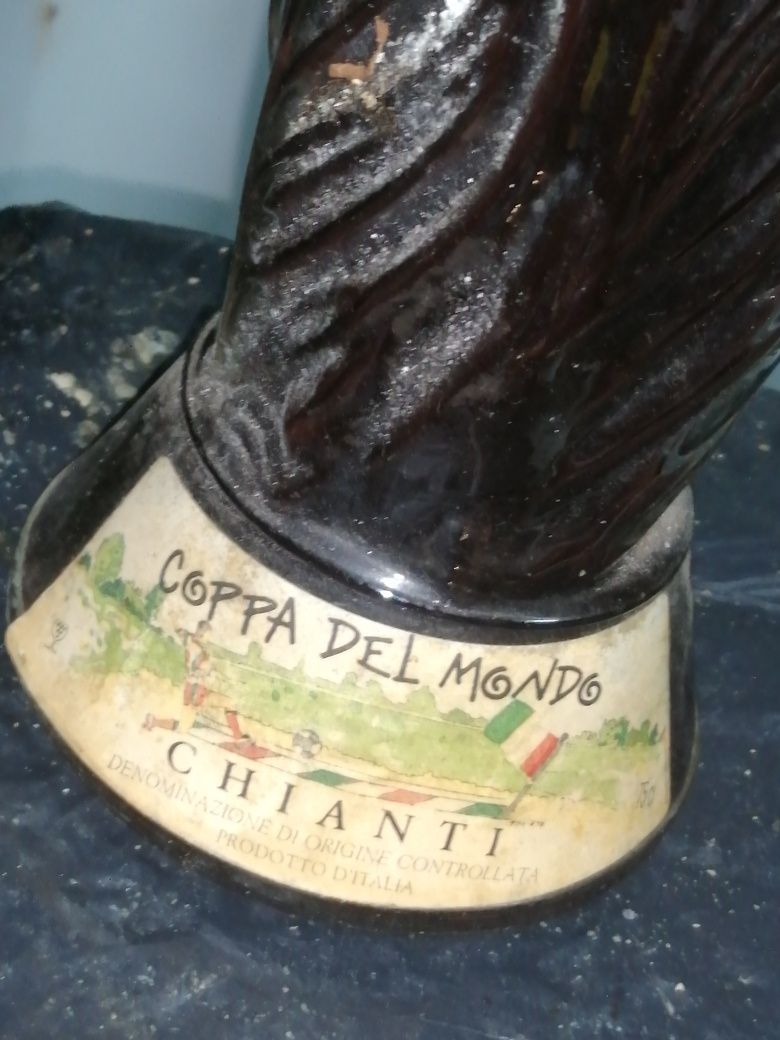 Chianti Coppa Del Mondo Garrafa Forma de Troféu selada