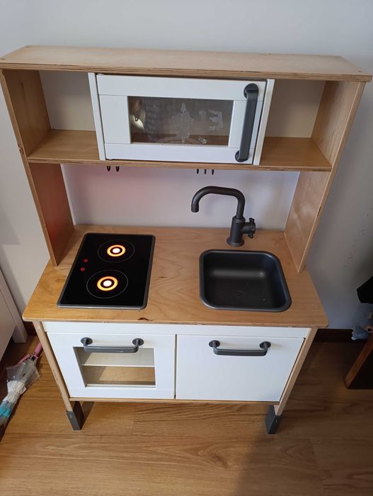 Cozinha Brincar em bom estado