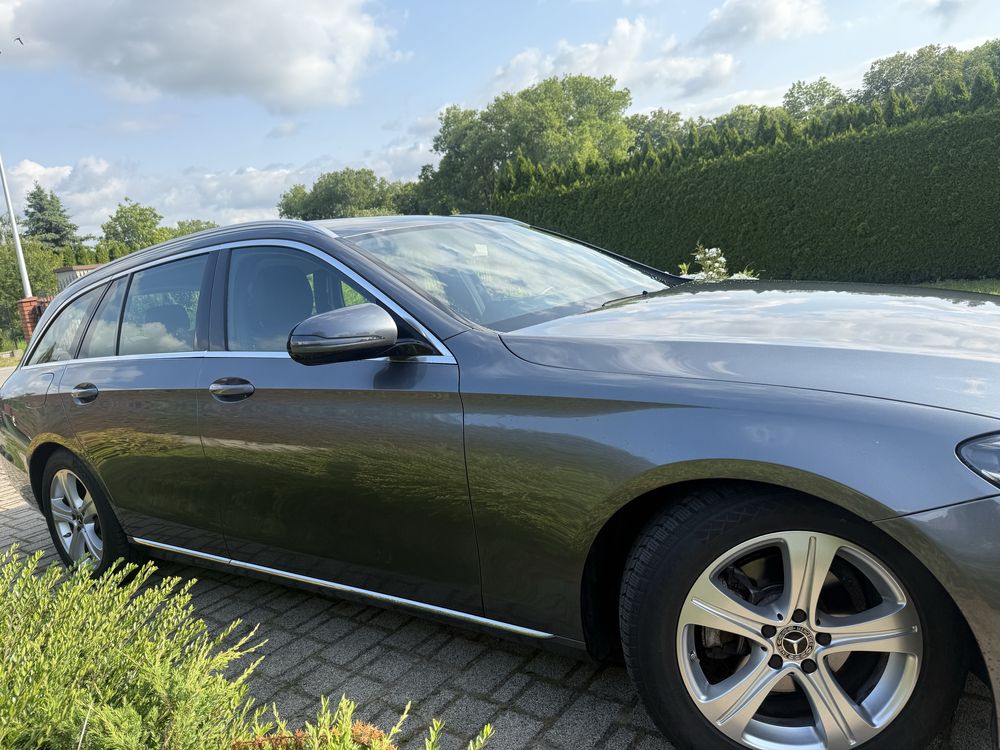 Mercedes E200 D wersja skandynawska
