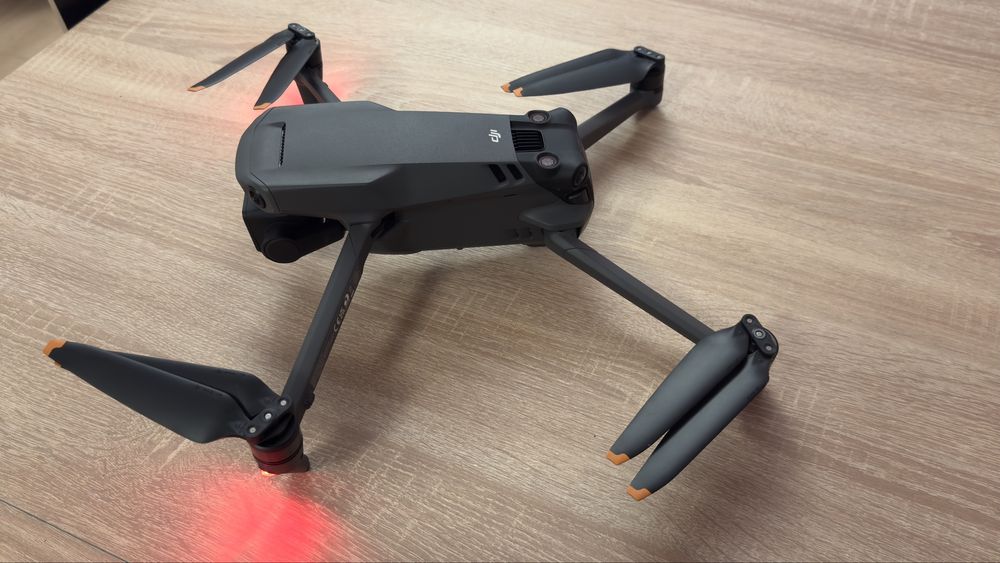 Dron DJI Mavic 3 Cine Premium Combo