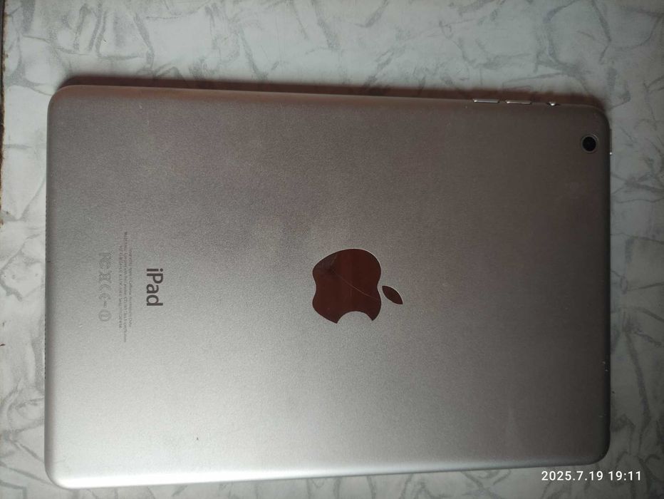 продам планшет IPAD A1432
