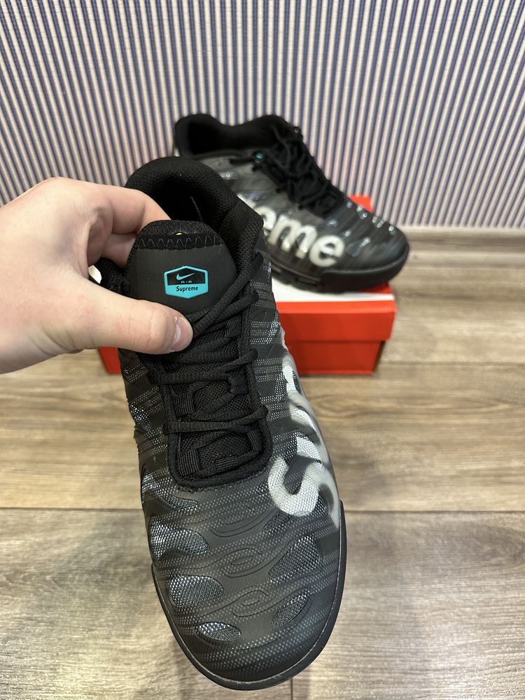 Чоловічі кросівки Nike Air Max TN Supreme у 43 та 44 розмірі