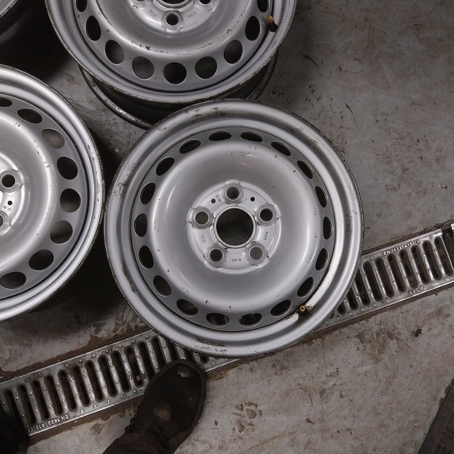 Felgi Stalowe Vw Crafter R16 5x120 6.5J ET 60