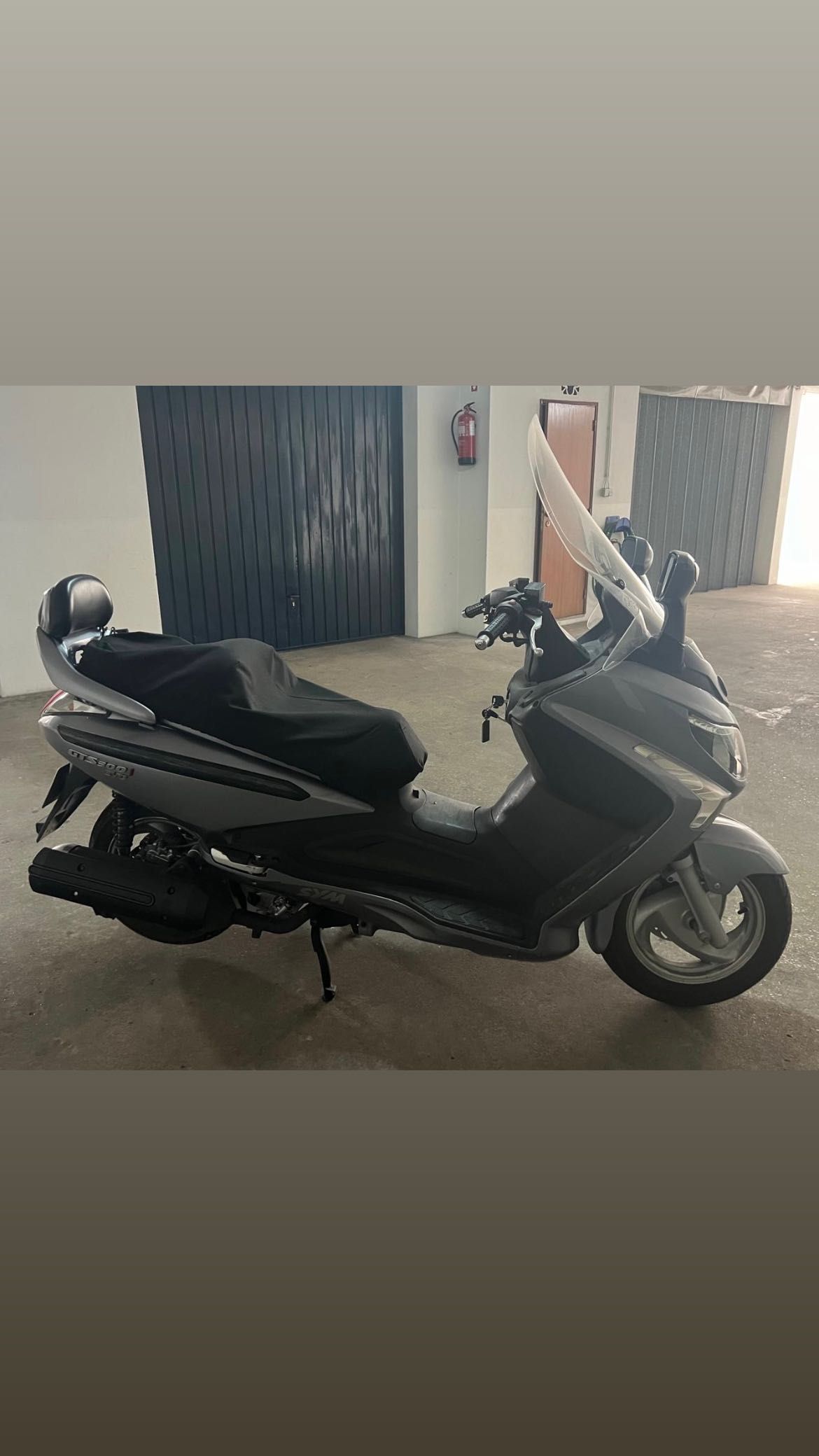 Vendo ou troco mota Sym 300 GTS-evoi