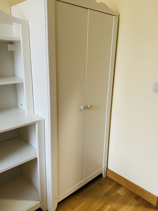 Ikea szafa biała do pokoju dziecka scandi gratis stolik