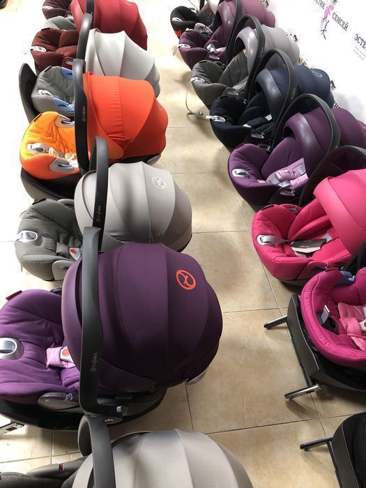 Автокрісла Магазин Britax Romer Cybex Recaro Бустер детское автокресло