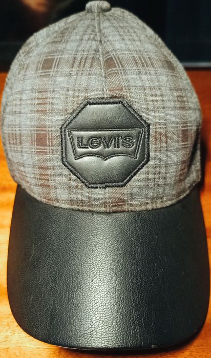 Кепка Levi's оригинал