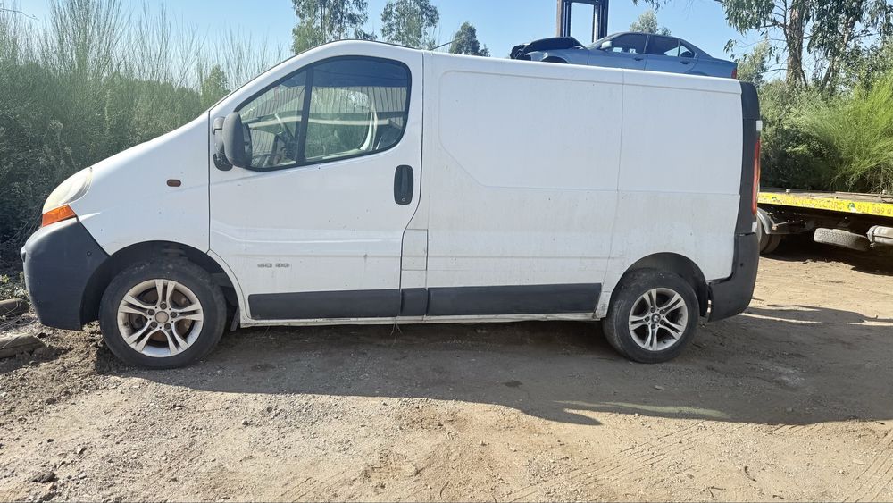 Renault trafic II 1.90Dci ano 2002 para peças