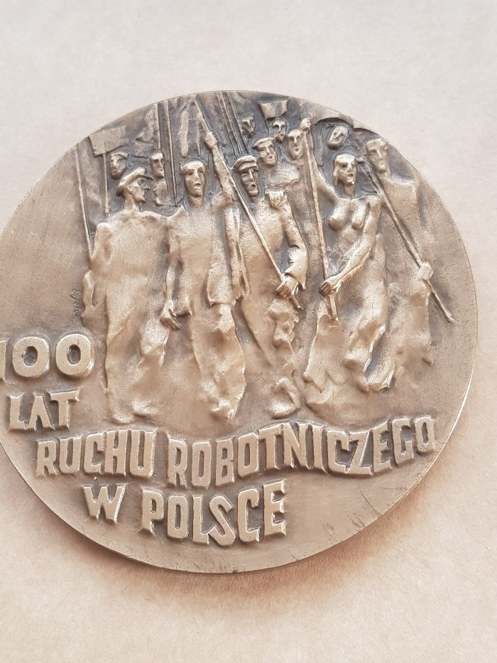 Medal 100-lecia Ruchu Robotniczego w POLSCE