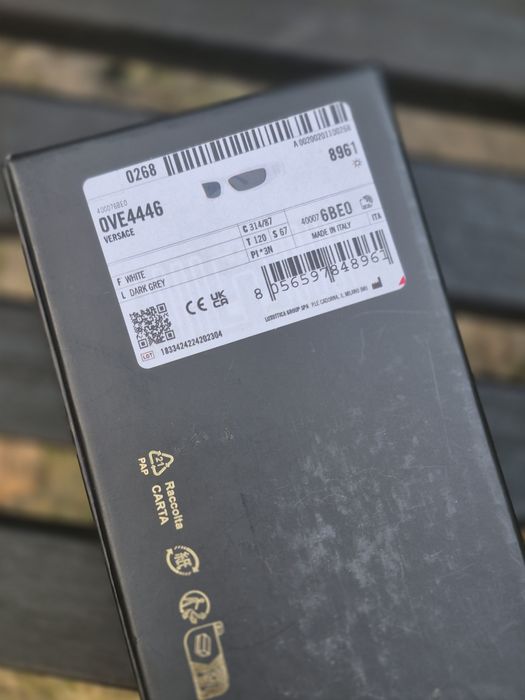 Extra modny biale okulary przeciwslonieczne VE 4446 od Versace!