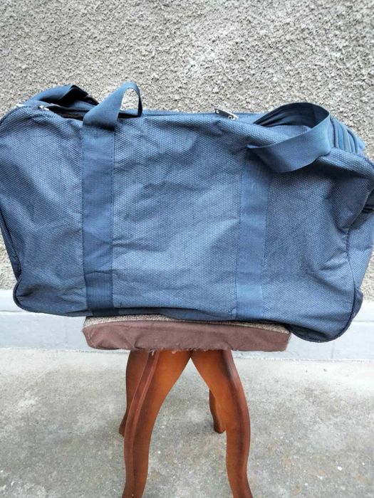 Дорожня сумка на колесах