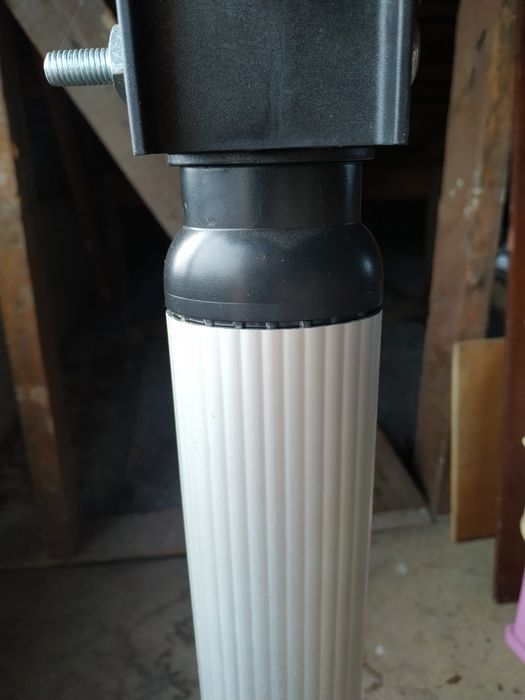 Продам телескопічну алюмінієву стійку під УФО